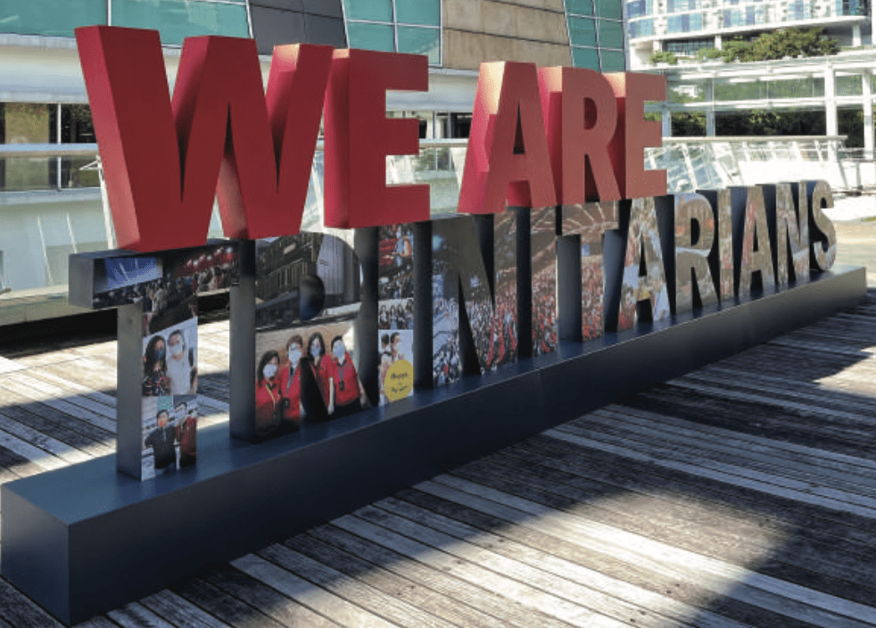 Emirates sign (3)